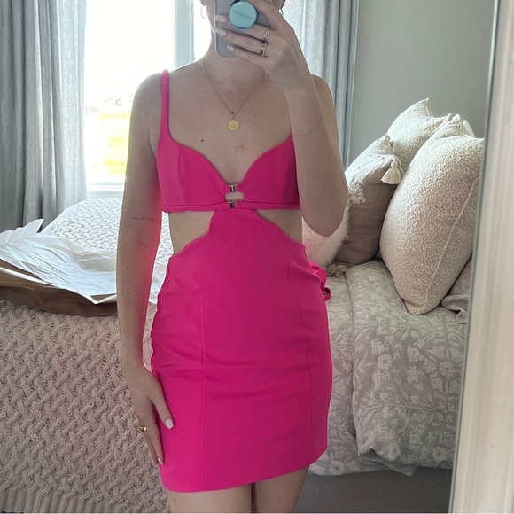 Zara | Fitted Cut Out Dress - Picture 2 of 2